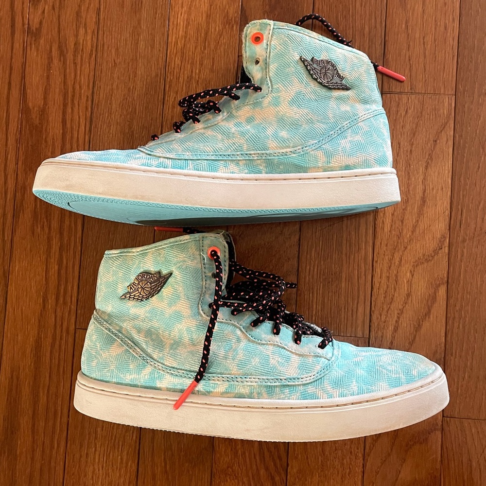 Nike Air Jordan Tide Pool Size 5.5 Youth